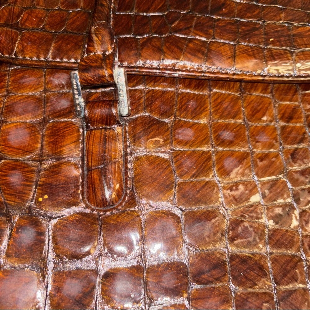 SOLD-I Santi Vintage Enbossed Croc Genuine Leather Handbag - Picture 6 of 11